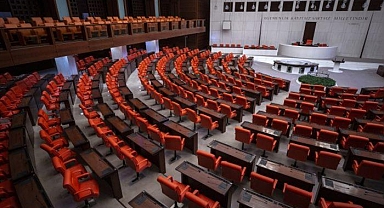 Bugün TBMM'de gündem EYT ve deprem!