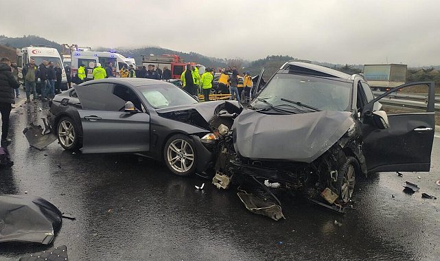 Bursa’da otoyolda zincirleme kaza! 4 ölü, 7 yaralı