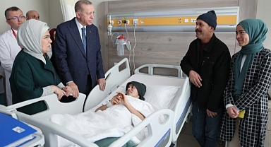 Cumhurbaşkanı Erdoğan, Etlik'te tedavi görenleri ziyaret etti