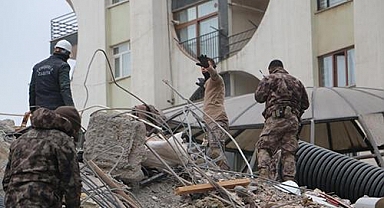 Deprem anı ve sonrasında hayatta tutacak altın kurallar! İlk yardım nasıl olmalı?