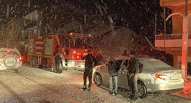 Deprem sonrası Adana ve Mersin'de eğitime bir gün ara verildi