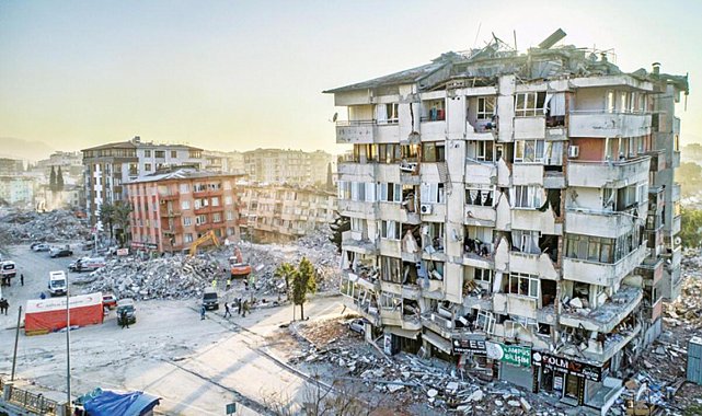 Dönüşümün önünde 10 büyük engel: Riskli yapıların tespiti, yıkımı ve yeniden yapımı hızlanmalı