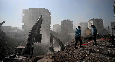 DSÖ: Türkiye'yi vuran deprem 100 yıldır Avrupa'da görülen en büyük doğal afet