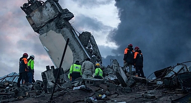 Dünyanın dört bir yanında kalpler Türkiye için atıyor