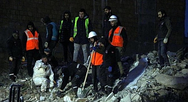 Gaziantep’te arama-kurtarma çalışmaları gece boyu devam etti