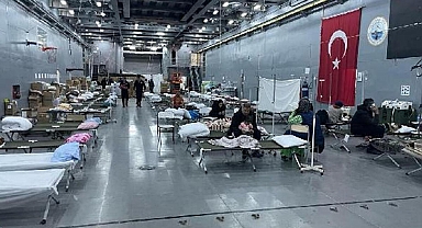 Hastaneye dönüştürülen 'TCG Bayraktar' gemisinde 20 ameliyat