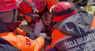 Hatay’da 4 yaşındaki Zeynep, annesi ve 60 yaşındaki Mihriye Teyze enkazdan kurtarıldı