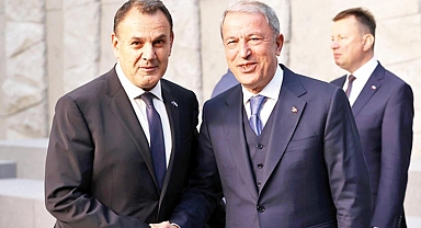 Hulusi Akar’a Kavala daveti