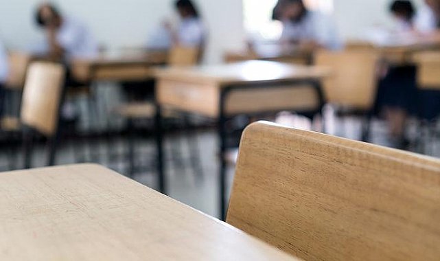 İstanbul Valiliği duyurdu! Tarih verildi... Riskli 93 okul ve eğitim kurumundaki öğrenciler depreme güvenli okullara nakledilecek