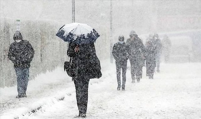İstanbul Valisi Yerlikaya'dan kar uyarısı: Saat verdi