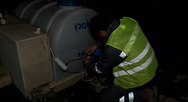 Kahramanmaraş'a giden gönüllüler susuz kalan köyde kuyu buldu