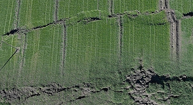 Kahramanmaraş'ta fay kırıkları havadan görüntülendi: Kilometrelerce uzunlukta