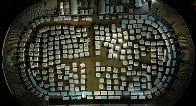 Kahramanmaraş'ta stadyum içindeki çadır kentte yaralar sarılmaya çalışılıyor