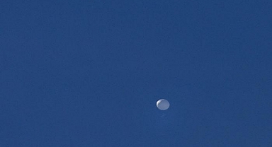 Kanada, hava sahasına giren bir nesneyi vurarak düşürdü!