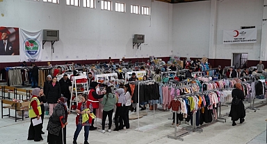 Kızılay, Afet Bölgesinden Tahliye Edilen Afetzedelerin İhtiyaçlarını Karşılıyor