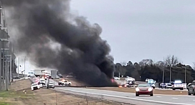 Korkunç kaza! Askeri helikopter otoyola düştü