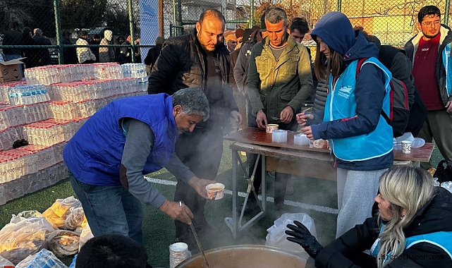 Mavi Marmara Derneği Deprem Bölgesinde