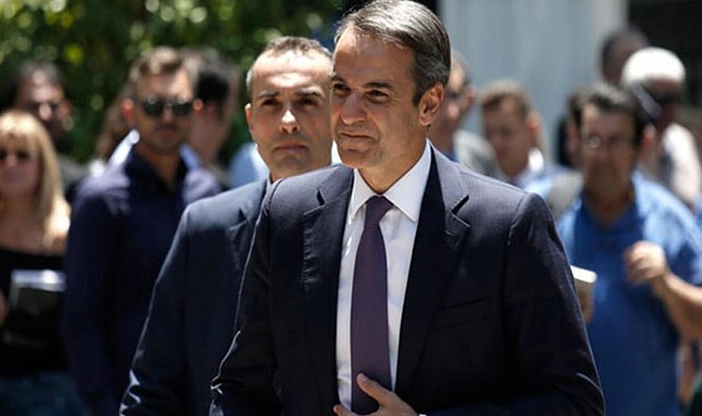 Miçotakis'ten Türkiye mesajı: Yunanistan komşu ülke olarak üzerine düşen rolü üstlenecek!