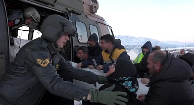 MSB: Mehmetçik, 19 binden fazla çadırın kurulmasını sağladı