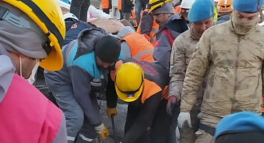 Osmaniye'de yaraları Kayseri Büyükşehir sarıyor