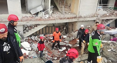 RİKE 90 kişiyle deprem bölgesinde hizmet veriyor