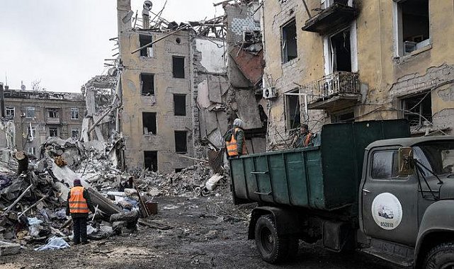 Rusya o şehri vurdu! Ukrayna Genelkurmay Başkanlığı: Apartmanlar, çocuk polikliniği, okul hasar gördü, siviller hayatını kaybetti