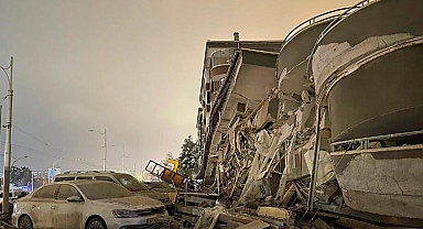 Türkiye depremi dünyada manşet... Mısır'dan Gürcistan'a kadar hissedildi! İtalya tsunami alarmı verdi