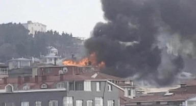 Üsküdar’da çatı yangını