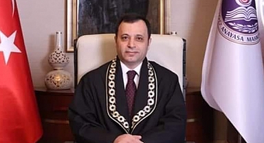 Yeniden Anayasa Mahkemesi Başkanlığına Seçilen Zühtü Arslan kimdir?