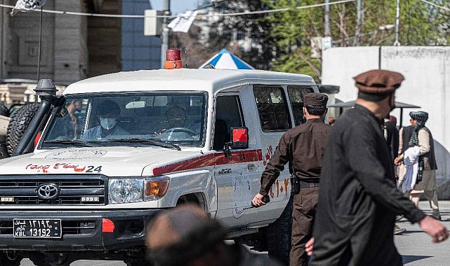 Afganistan'da bakanlık binası yakınlarında patlama: Can kaybı 6'ya yükseldi