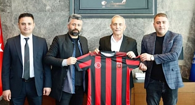 Azimspor'da yeni Başkan Çetin Erman oldu.