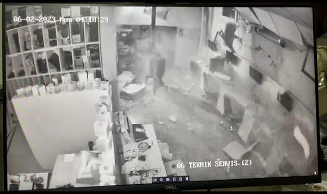Deprem felaketinde korkunç anlar! Yeni görüntüler ortaya çıktı