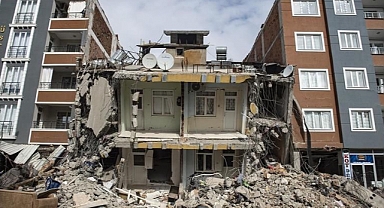 Depremde hayatını kaybedenlerin sayısı 47 bin 932'ye ulaştı!