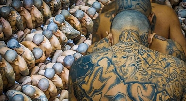 El Salvador'un çok konuşulan yeni mega hapishanesi! Gangsterlerle dolu.