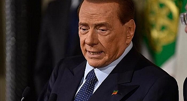 Eski İtalya Başbakanı Berlusconi hastaneden taburcu edildi