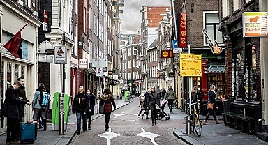 Hollanda tüm koronavirüs tedbirlerini yürürlükten kaldırdı!