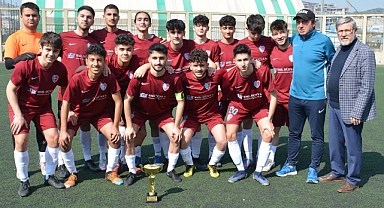 İstanbul Trabzonspor U18 Takımı namağlup şampiyon