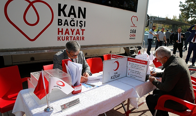 KIZILAY’DAN GÖNÜLLÜ KAN BAĞIŞÇILARINA ACİL ÇAĞRI RAMAZAN AYI KAN BAĞIŞLARINI DÜŞÜRDÜ.