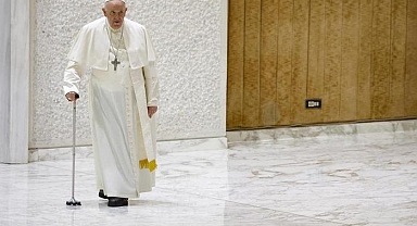 Papa Francis, sağlık kontrolü için hastaneye gitti