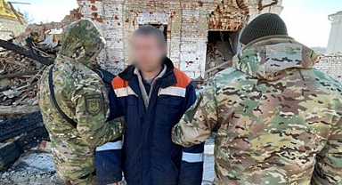 Rus askeri yakayı ele verdi! 6 aydır köyde saklanıyormuş