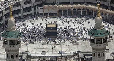 Suudi Arabistan’dan umre kısıtlaması