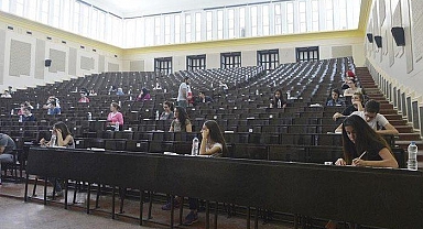 Üniversiteler hibrit mi olacak? 3 Nisan'da üniversiteler açılacak mı?