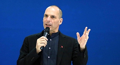 Yunanistan'da muhalefet lideri Varufakis’e saldırı