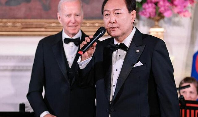 Güney Kore Devlet Başkanı Yoon, Biden'ı kırmadı! Beyaz Saray’daki akşam yemeğinde şarkı söyledi