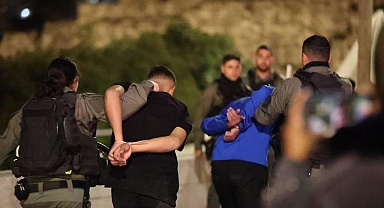 İsrail polisinden Mescid-i Aksa baskını! 200 Filistinli gözaltına alındı, olaylar büyüyor