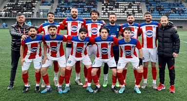 İstanbul Balkanspor, Suceyin Yeşilyayla Sporu 4-1 mağlup etti.