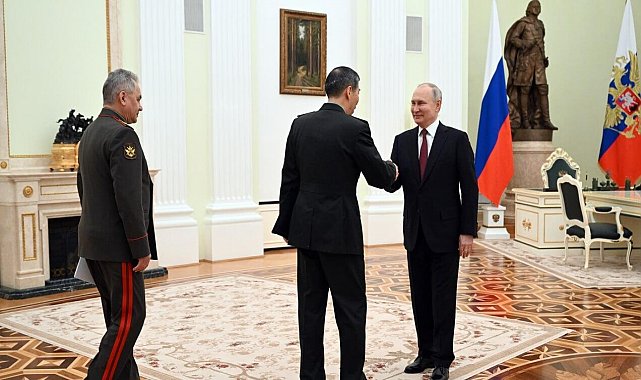 Putin, Çin Savunma Bakanı ile Moskova'da görüştü