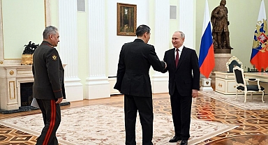 Putin, Çin Savunma Bakanı ile Moskova'da görüştü