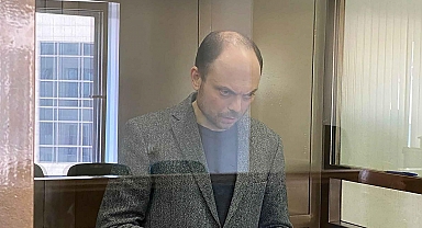 Rus muhalif Vladimir Kara-Murza'ya 25 yıl hapis cezası