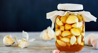 Sarımsak turşusu faydaları: Sarımsak turşusu nasıl tüketilir?